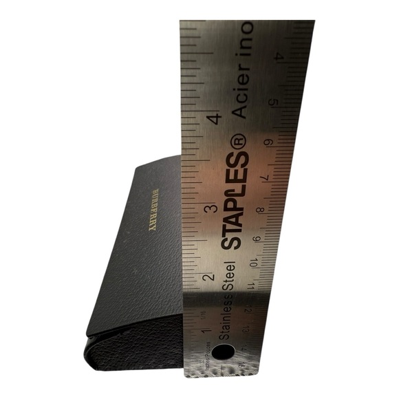 Burberry Glasses Hard Case With Cleaning Cloth - Picture 5 of 7